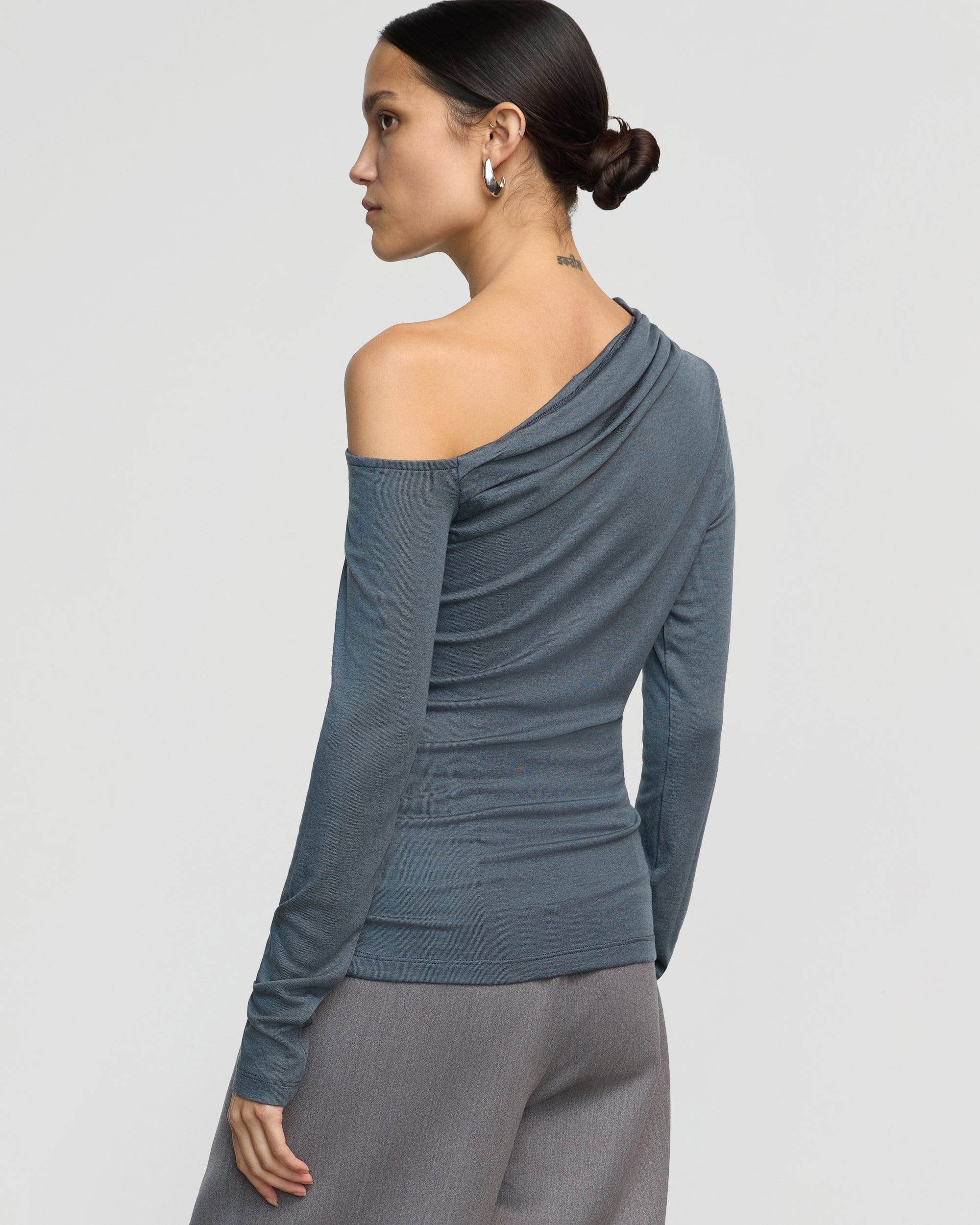 Ayra Tencel-Wool Off-Shoulder Tee - Image 7
