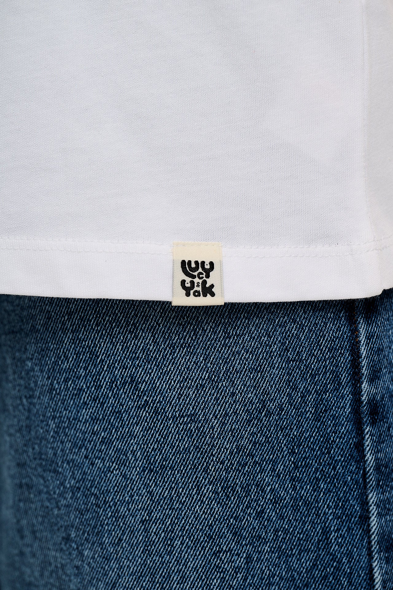 Benny - Oversized Cotton Tee in White Sant Antoni Print - Image 4