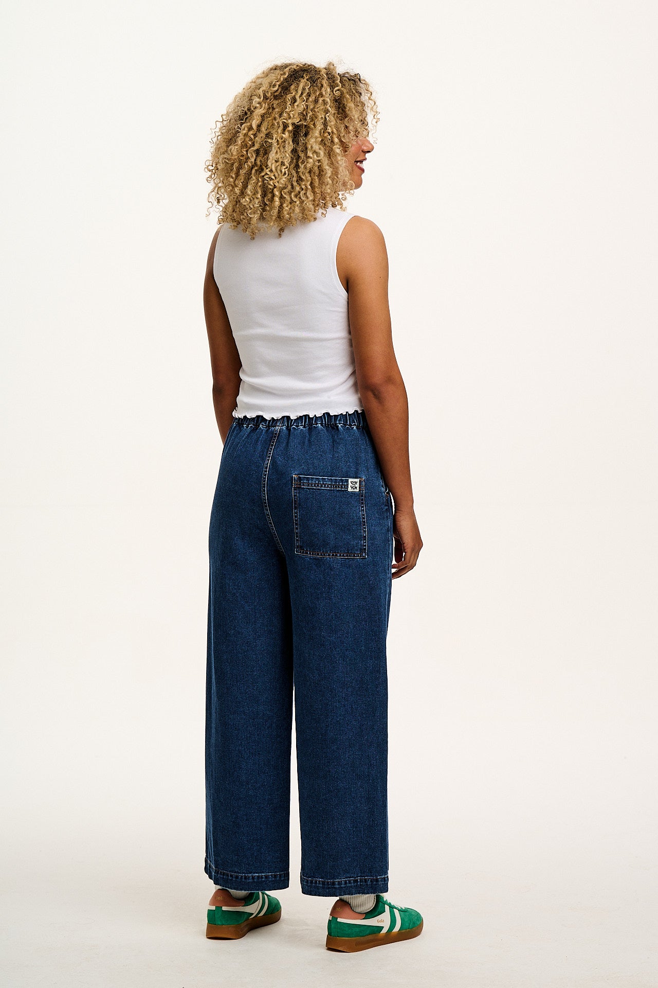 Cody - Paper Bag Jeans in Mid Wash Blue Denim - Image 6