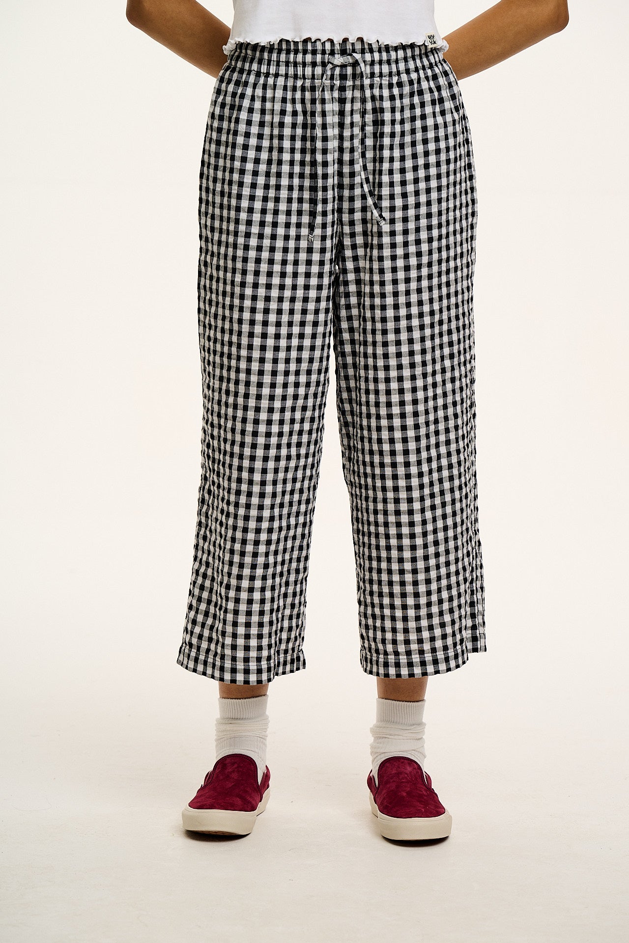 Chuck - Wide Leg Cotton Seersucker Trousers in Black & White Gingham - Image 2