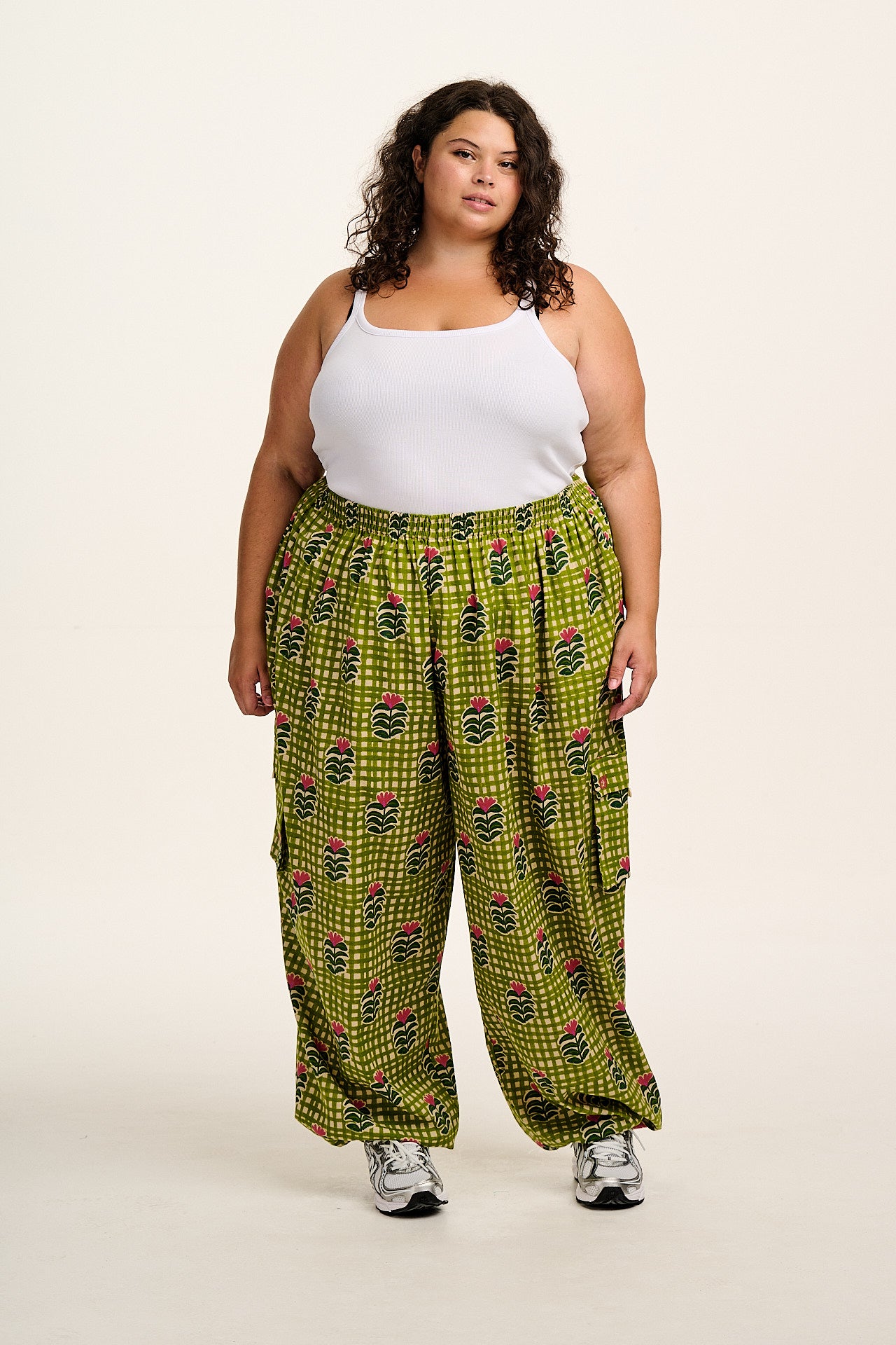 Rumi - Balloon Cotton & Linen Trousers in Blooming Green Checkerboard - Image 9