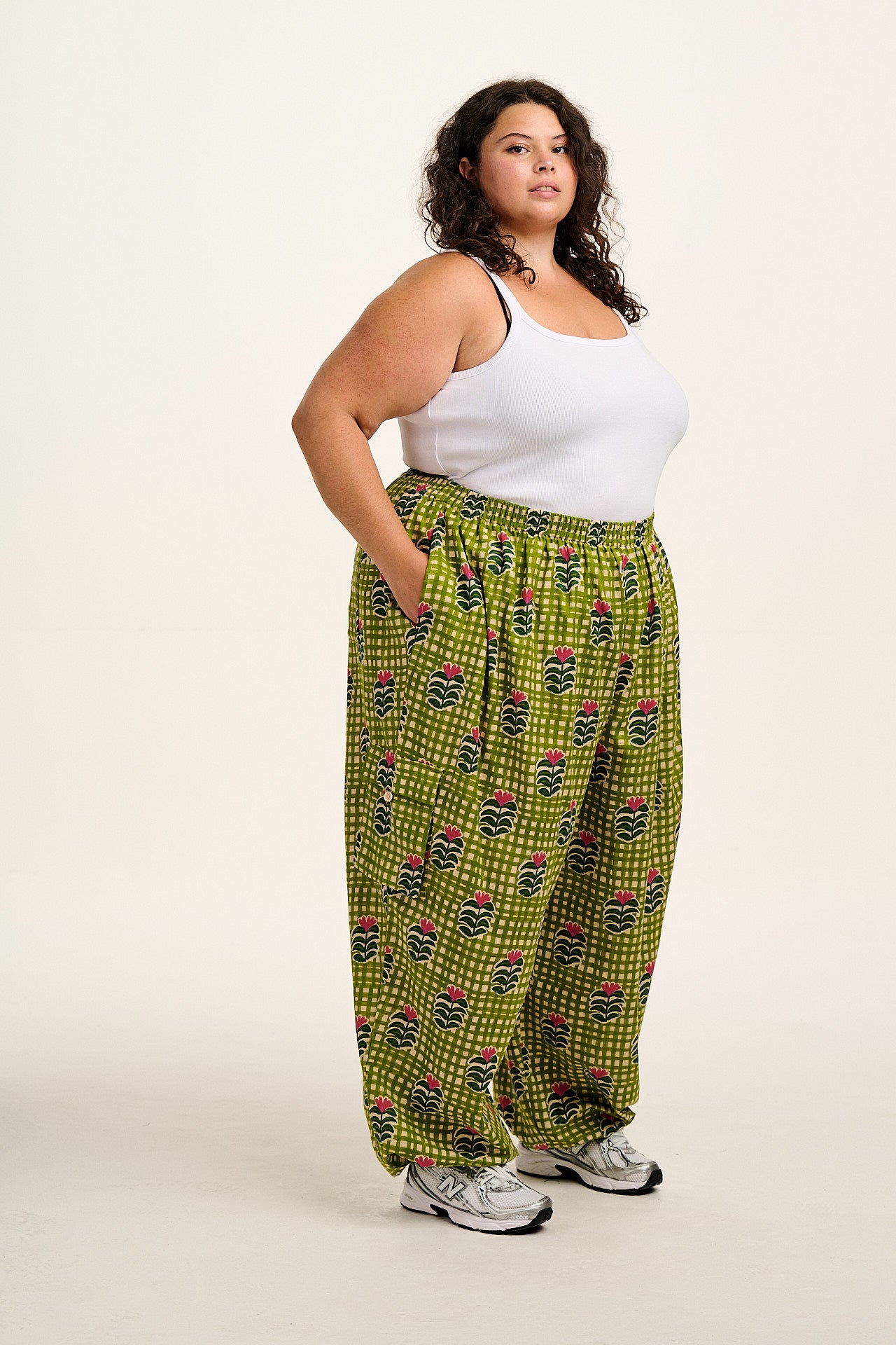 Rumi - Balloon Cotton & Linen Trousers in Blooming Green Checkerboard - Image 8